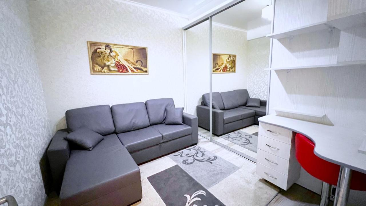 Apartament De Lux Cu 2 Camere Si Living Κισινάου Εξωτερικό φωτογραφία